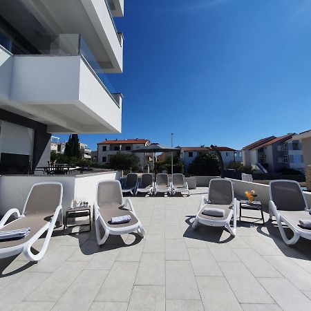 Seahorse Luxury Apartment With Pool And Sea View Novalja Eksteriør billede